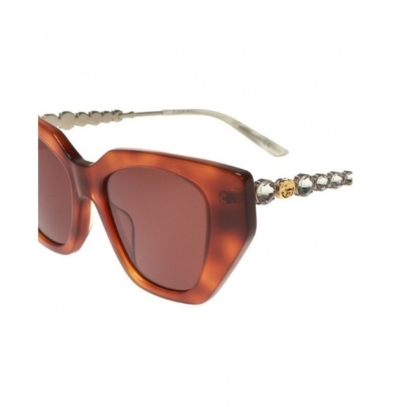 Gucci sunglasses with case only no other inclusions great condition not new - Picture 1 of 5